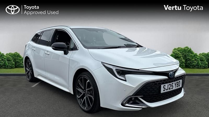 White Used 2025 Toyota Corolla Sport Estate | £30,495 (Expensive) - Image 1/3