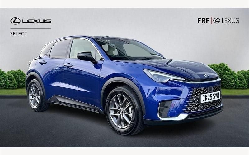 Used 2025 Lexus LBX SUV | £28,950 (Super price) - Image 1/4