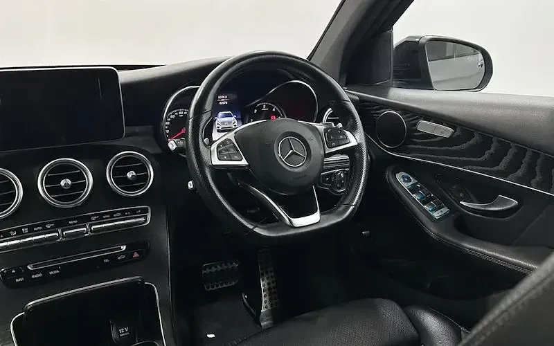 Used Mercedes GLC220 AMG 170 HP (125 kW) 2019 Grey SUV