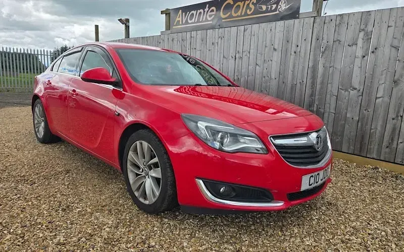 Used Vauxhall Insignia SRi 140 HP (102 kW) 2015 Hatchback