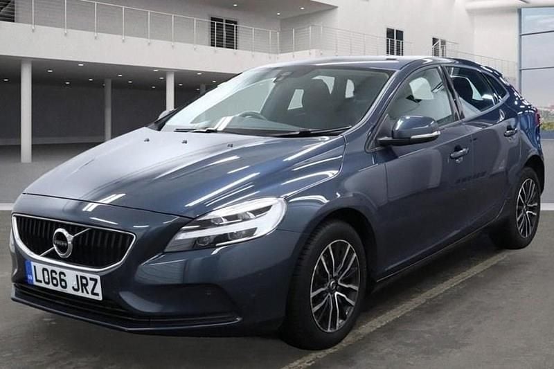 Blue Used 2016 Volvo V40 Momentum Hatchback | £11,790 (Fair price) - Image 1/1