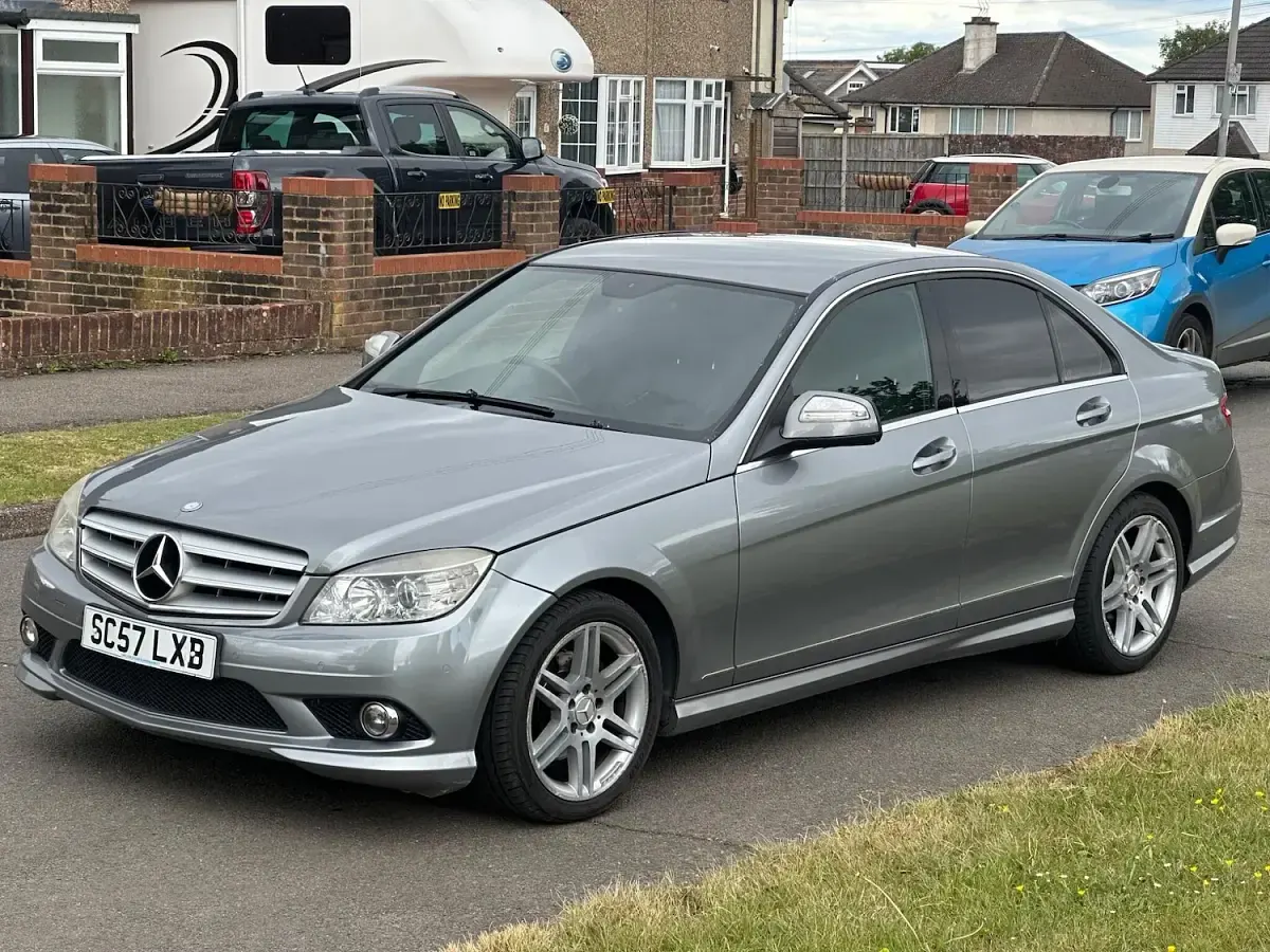 Used Mercedes C200 2008 Silver Sedan