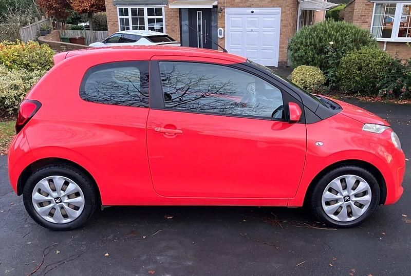 Used Citroën C1 Feel 68 HP (50 kW) 2015 Orange Hatchback