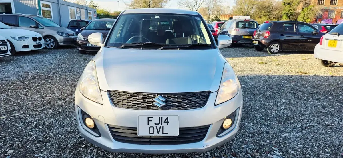 Used Suzuki Swift 101 HP (74 kW) 2014 Silver Hatchback