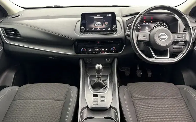 Used Nissan Qashqai Acenta Premium 140 HP (102 kW) 2022 White SUV