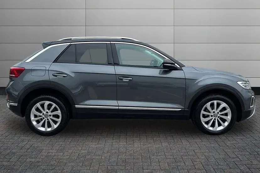 Used VW T-Roc Style 150 HP (110 kW) 2023 Grey SUV