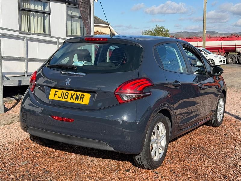 Begagnad Peugeot 208 Active 82 HK (60 kW) 2019 Grå Halvkombi