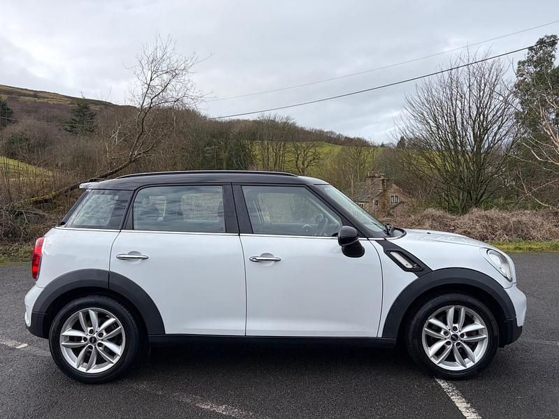 Begagnad Mini Cooper S 2012 Vit Halvkombi
