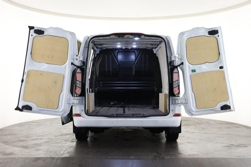 Used Ford Transit Custom Limited 136 HP (100 kW) 2025 White Van