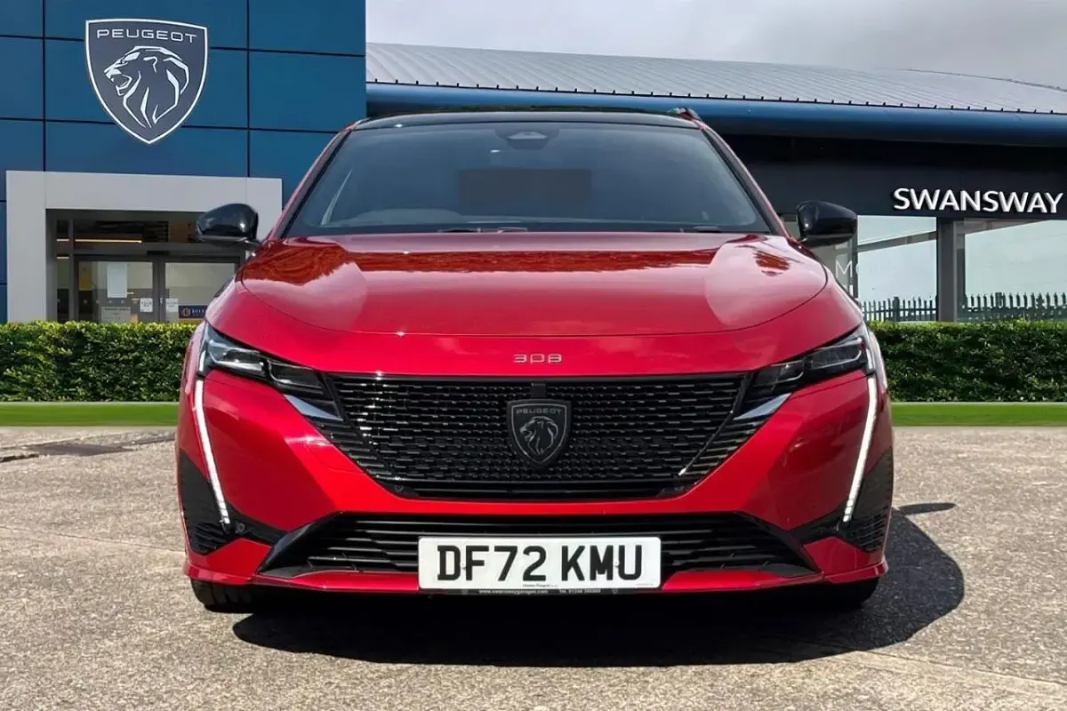 Used Peugeot 308 SW GT 129 HP (94 kW) 2023 Red Estate
