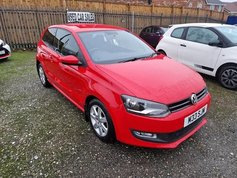 Used VW Polo Edition 60 HP (44 kW) 2014 Red Hatchback