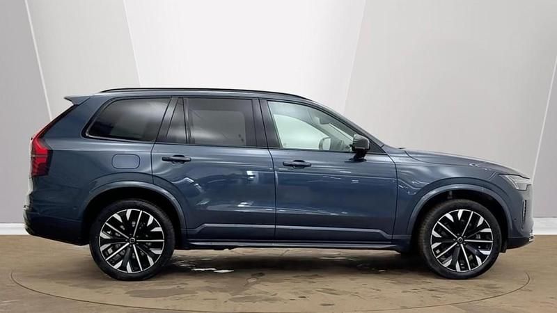 Used Volvo XC90 Ultra 250 HP (183 kW) 2025 Blue SUV
