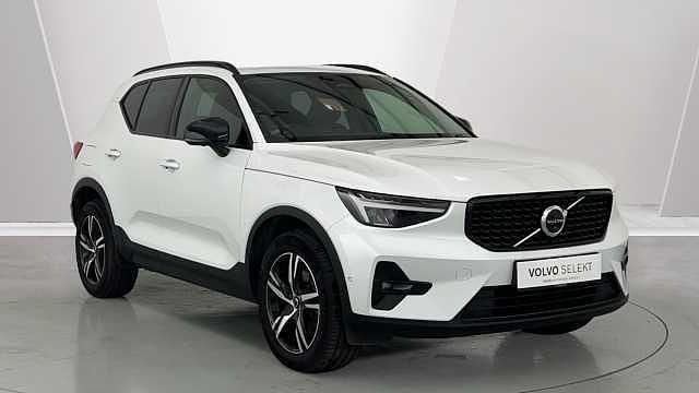 Used 2023 Volvo XC40 Plus SUV | £29,591 (Fair price) - Image 1/4