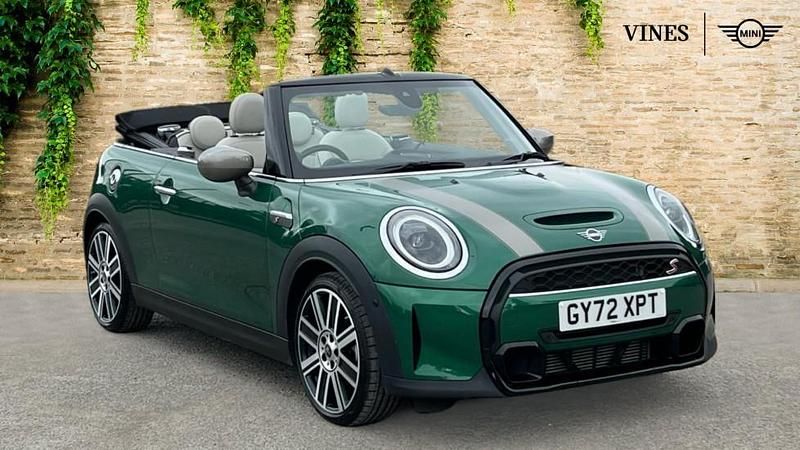 Green Used 2022 Mini Cooper S Exclusive Hatchback | £26,188 (Expensive) - Image 1/4