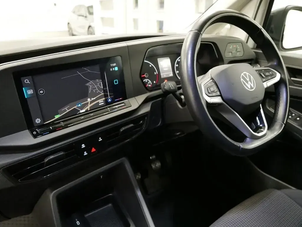Usado VW Caddy 102 CV (75 kW) 2022 Blanco Monovolumen
