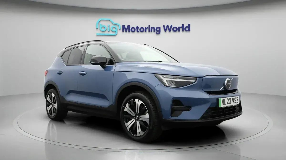 Used Volvo XC40 Core 300 kW (408 HP) 2022 SUV