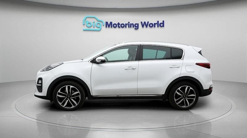 Used Kia Sportage 136 HP (100 kW) 2021 White SUV