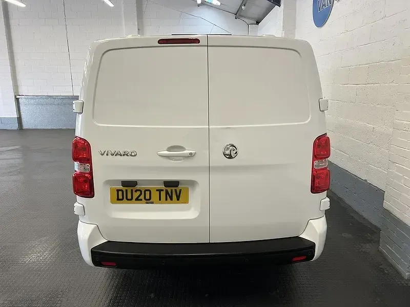 Used Vauxhall Vivaro Sportive 150 HP (110 kW) 2020 White MPV