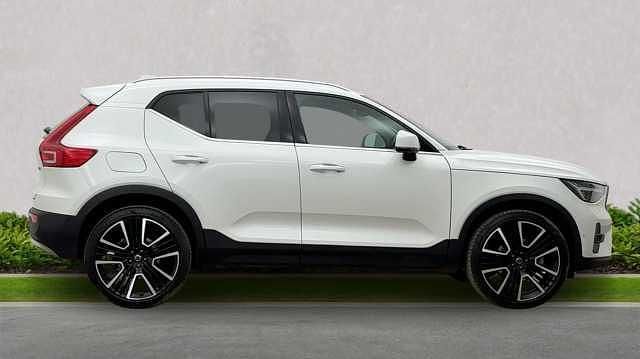 Used Volvo XC40 Ultra 197 HP (144 kW) 2025 SUV