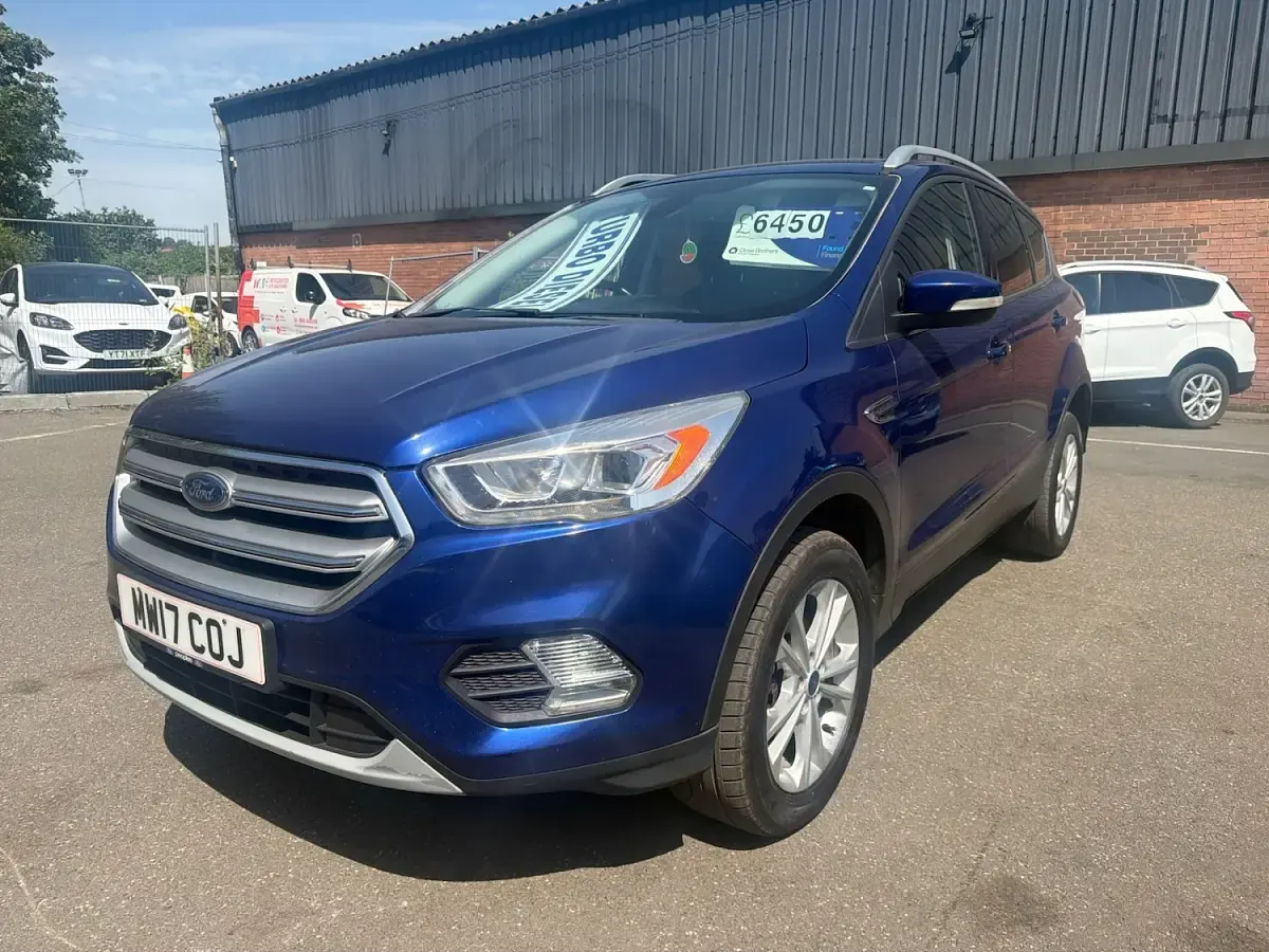 Used Ford Kuga Titanium 120 HP (88 kW) 2017 Blue SUV