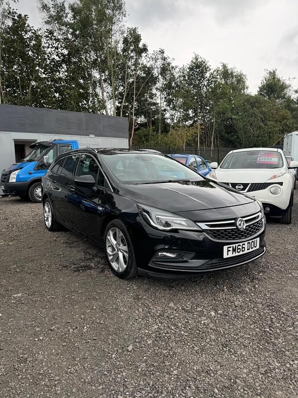 Used Vauxhall Astra SRi 2017 Black Estate