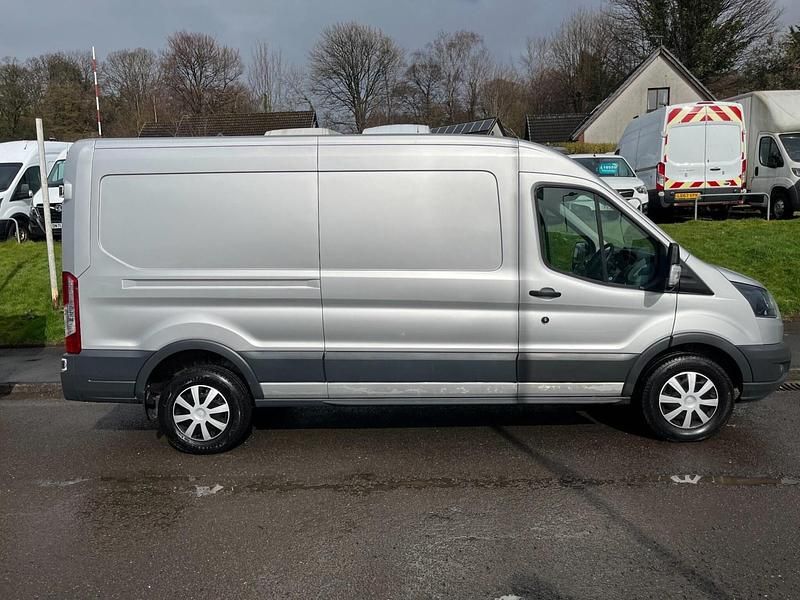 Usado Ford Transit 170 CV (125 kW) 2019 Plateado Van