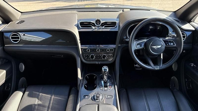 Used Bentley Bentayga 449 HP (330 kW) 2022 Grey SUV