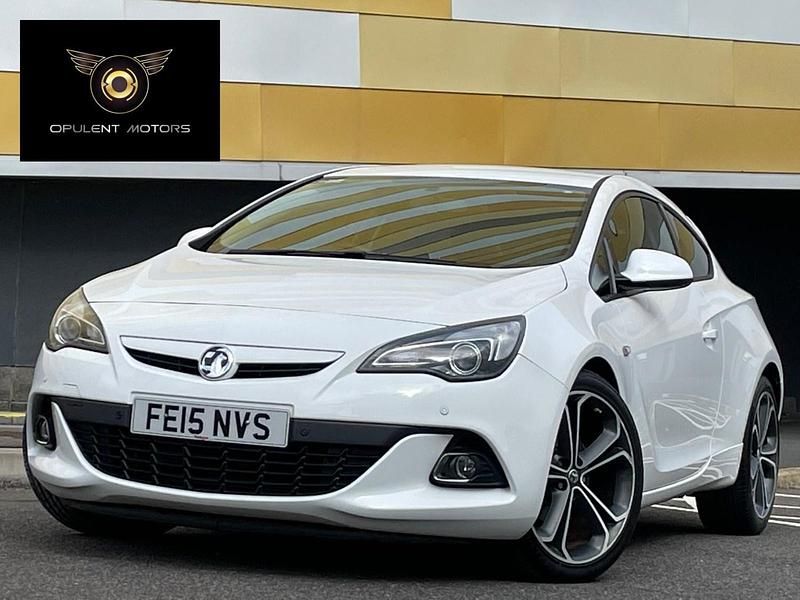 White Used 2015 Vauxhall Astra GTC Edition Hatchback | £10,999 (Expensive) - Image 1/4