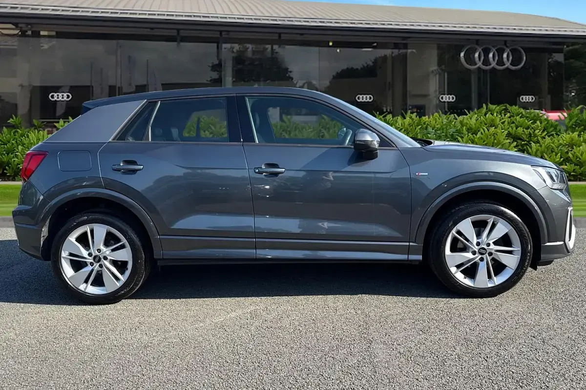 Used Audi Q2 S-Line 150 HP (110 kW) 2023 Grey SUV