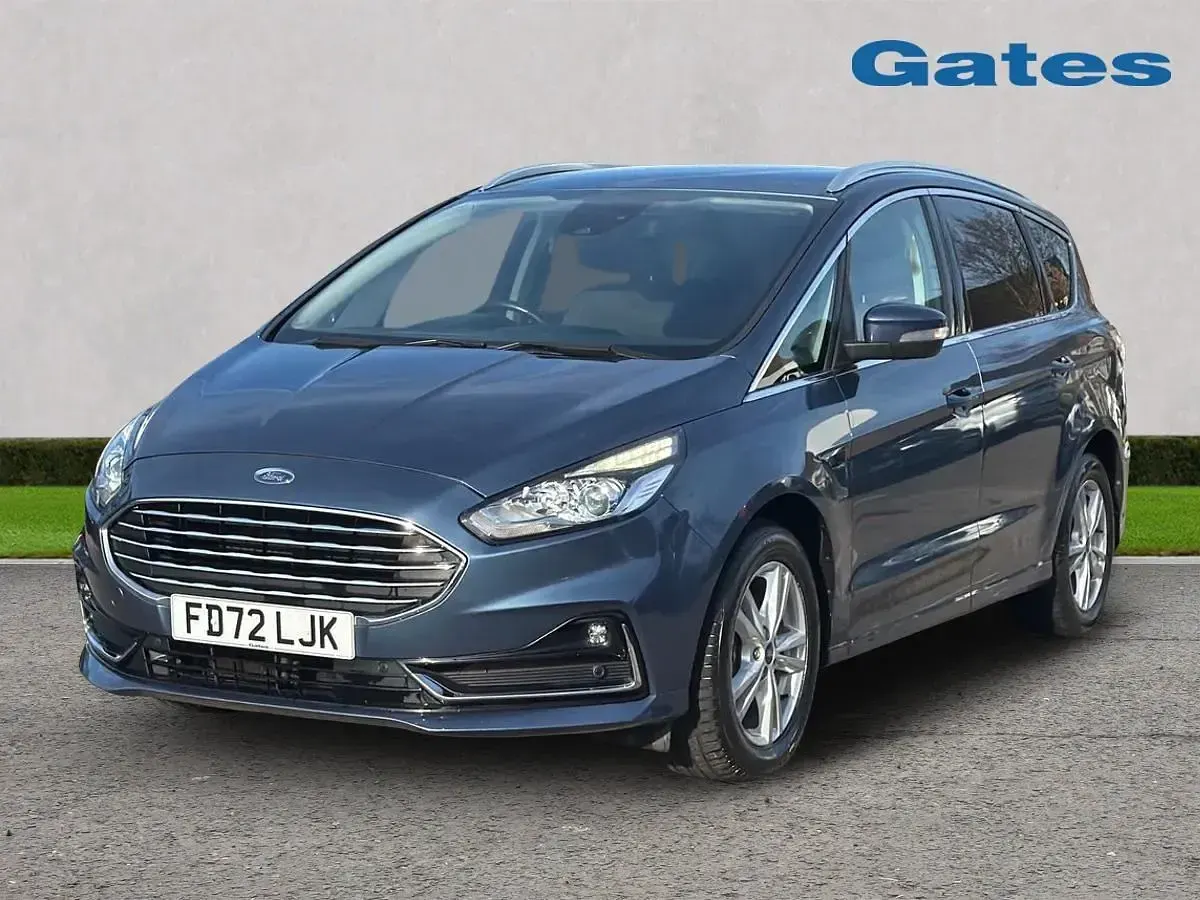 Usado Ford S-MAX Titanium 190 HP (139 kW) 2023 Azul Monovolume