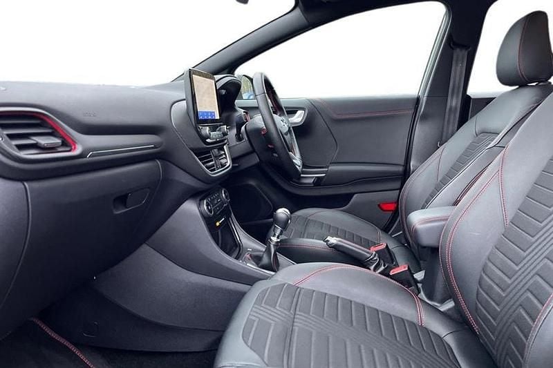 Used Ford Puma ST-Line X 155 HP (114 kW) 2022 Silver Hatchback