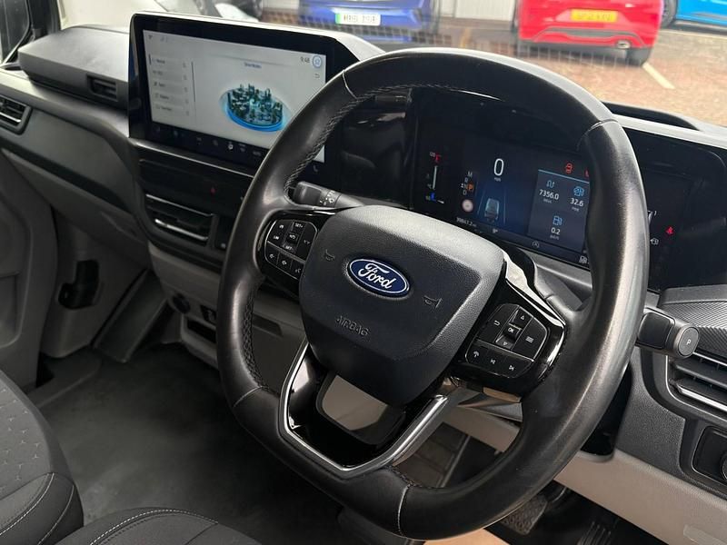 Used Ford Transit Custom Limited 136 HP (100 kW) 2024 Grey