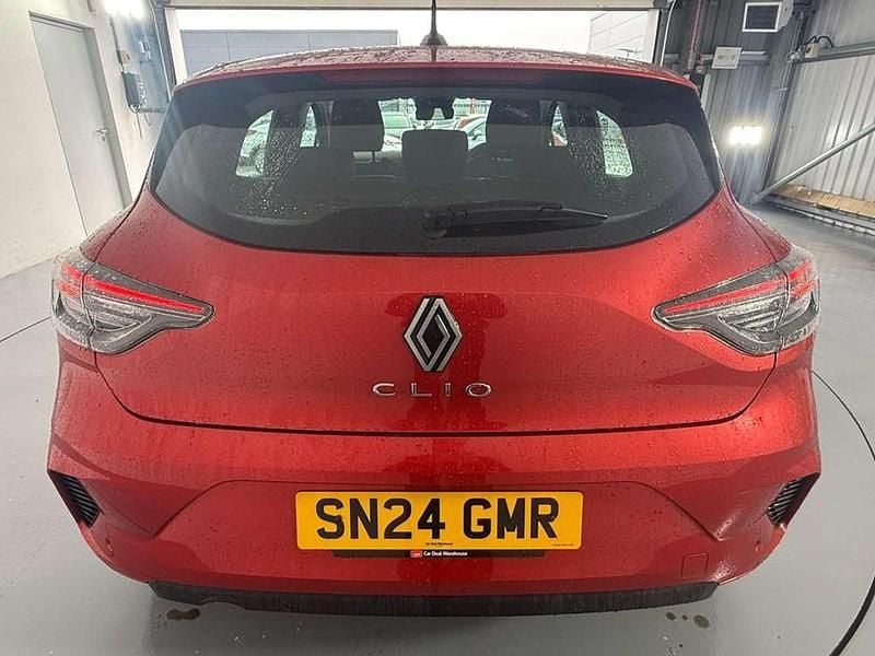 Used Renault Clio V Evolution 88 HP (64 kW) 2024 Red Hatchback