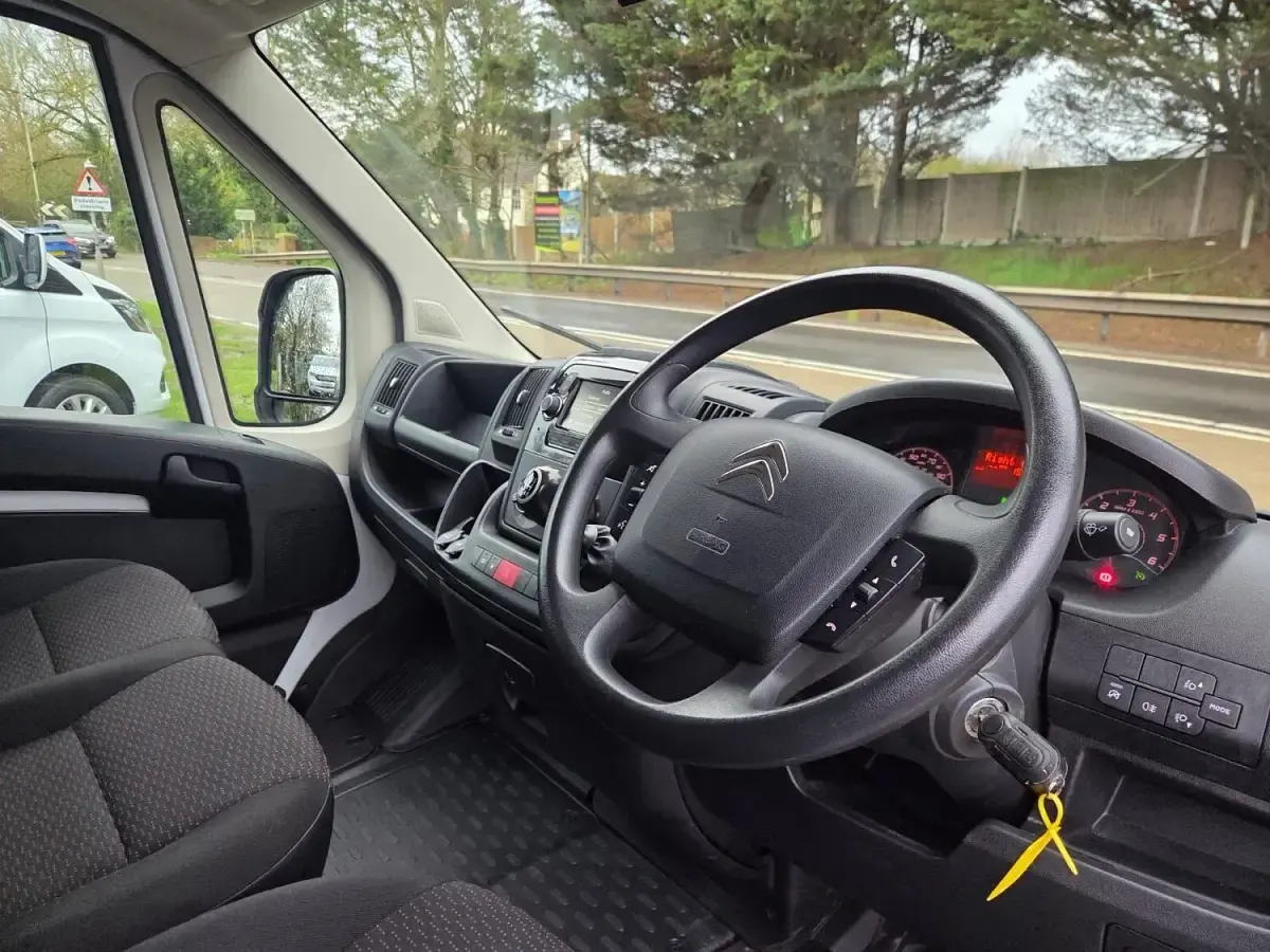 Used Citroën Relay 140 HP (102 kW) 2022 White Van