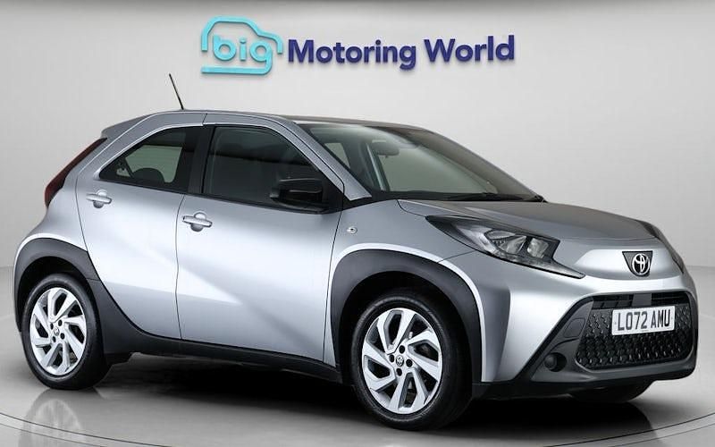 Used Toyota Aygo X PURE 72 HP (52 kW) 2025 SUV