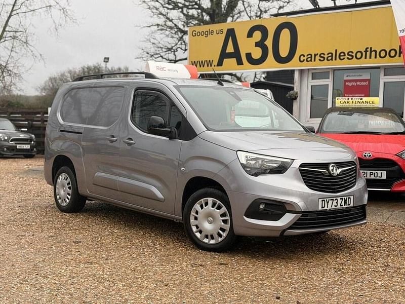 Used Vauxhall Combo S 100 HP (73 kW) 2023 Grey Van