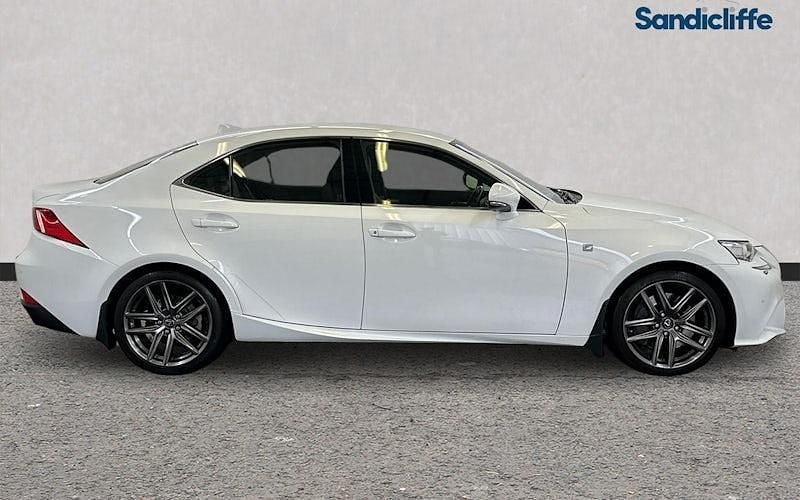 Used Lexus IS200t Sport Line 245 HP (180 kW) 2016 White Sedan