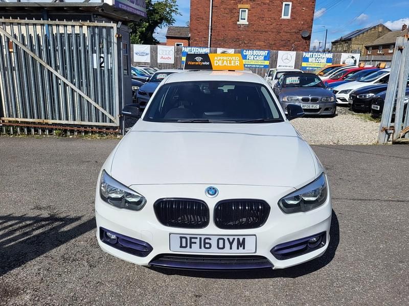 Used BMW 118 Sport Line 2016 White Hatchback