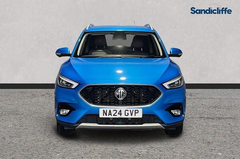 Used MG ZS Exclusive 106 HP (77 kW) 2023 Metallic  battersea blue Hatchback