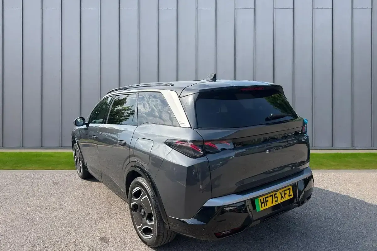 Used Peugeot 5008 Dual Motor 236 kW (321 HP) 2025 Grey SUV