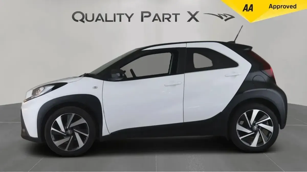 Used Toyota Aygo X 72 HP (52 kW) 2023 White SUV