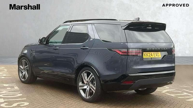 Used Land Rover Discovery 5 HSE Dynamic 350 HP (257 kW) 2024 Varesine blue SUV