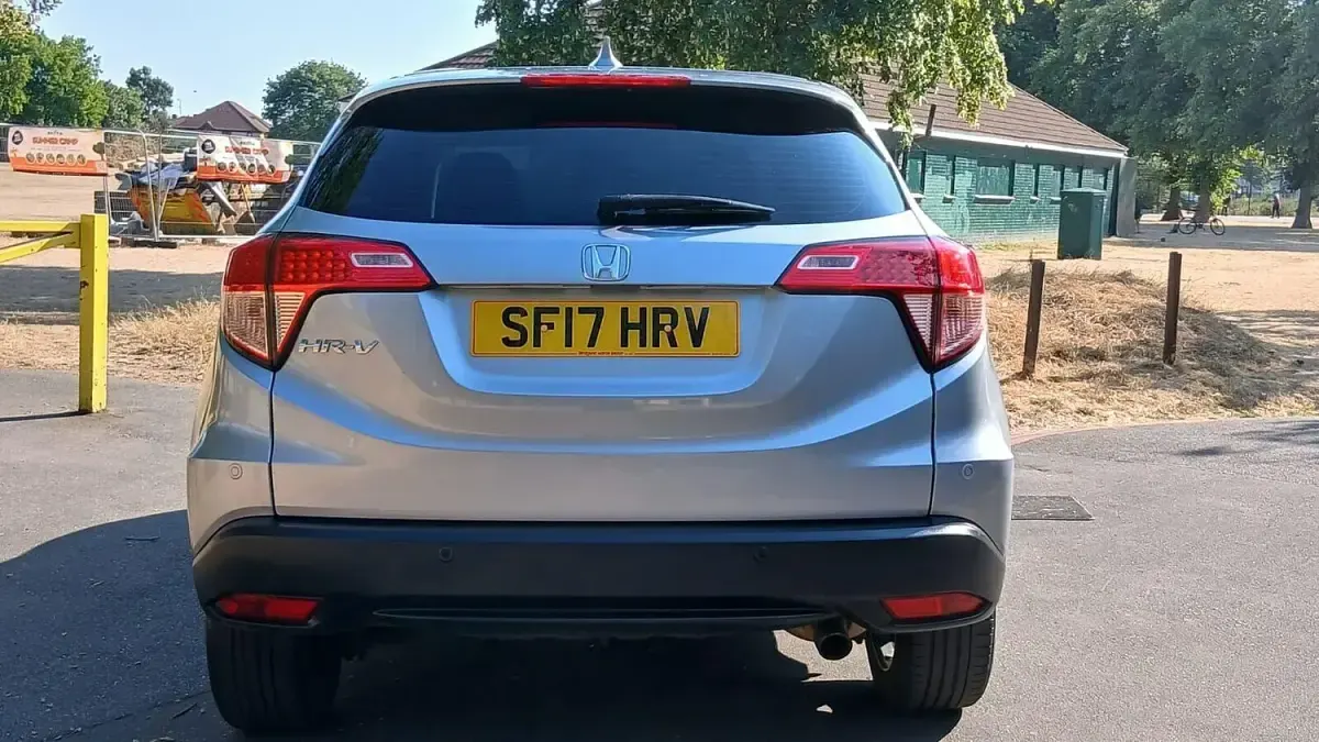 Used Honda HR-V SE 130 HP (95 kW) 2017 Silver SUV