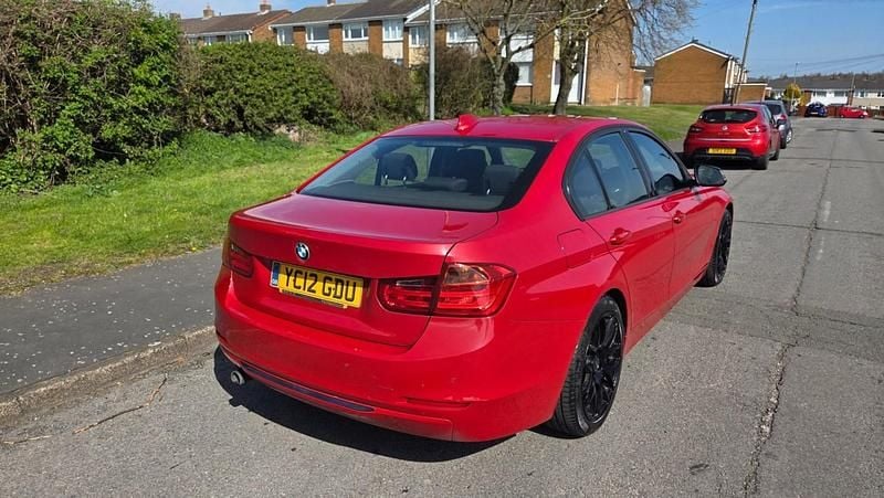 Used BMW 320 Sport Line 2012 Red Sedan