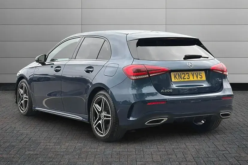 Used Mercedes A200 Executive 163 HP (119 kW) 2023 Blue Hatchback