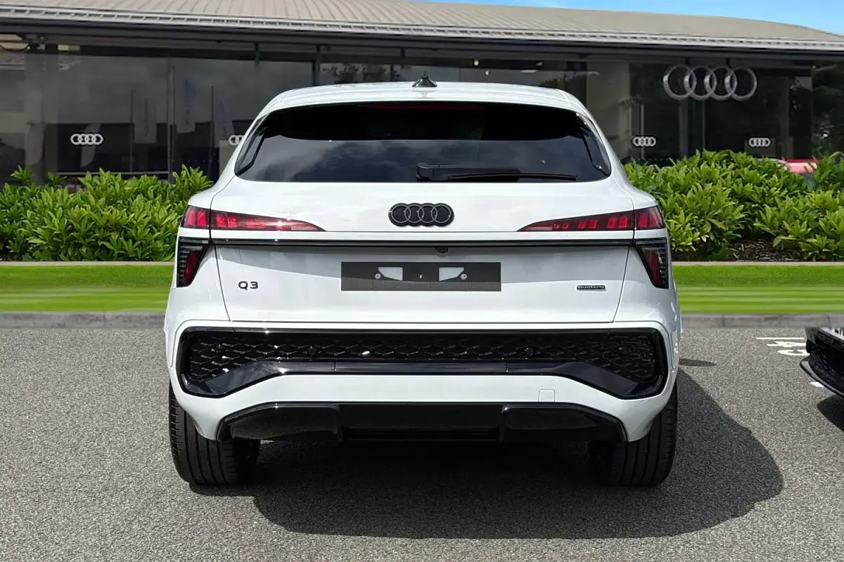 New Audi Q3 Sportback Design 204 HP (150 kW) 2026 White SUV