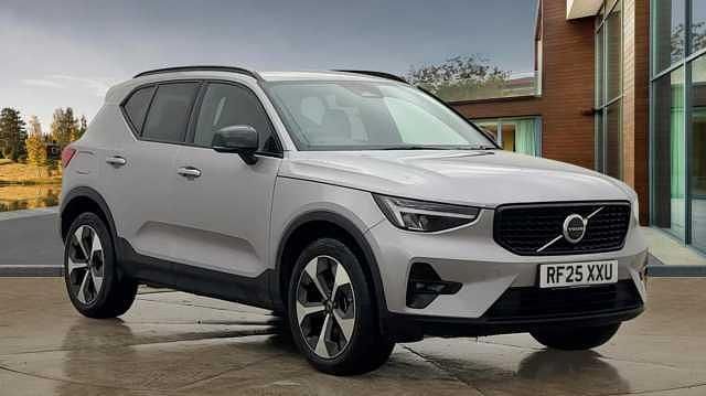 Used 2026 Volvo XC40 Plus SUV | £31,490 (Fair price) - Image 1/4