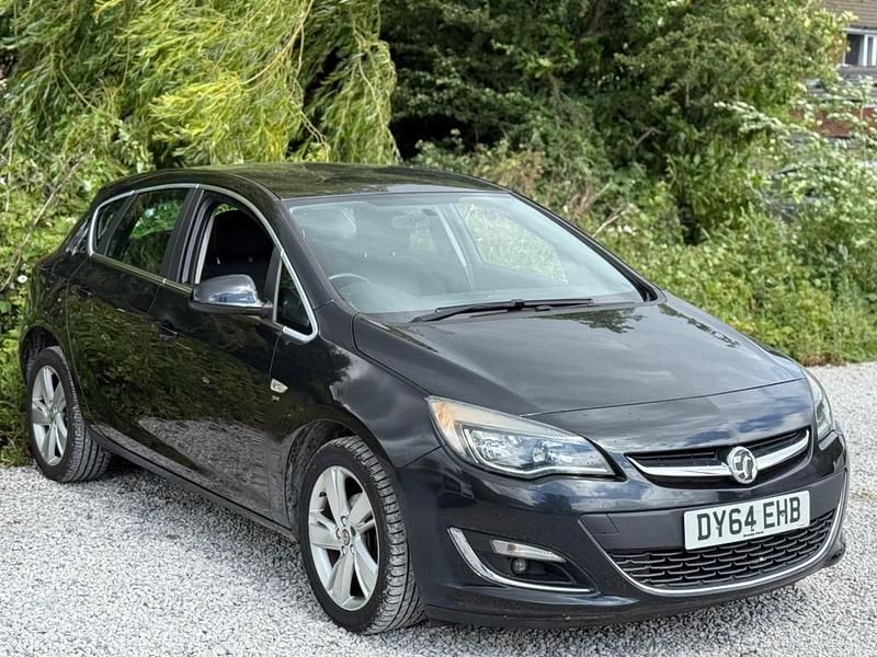 Used Vauxhall Astra SRi 115 HP (84 kW) 2014 Black Hatchback