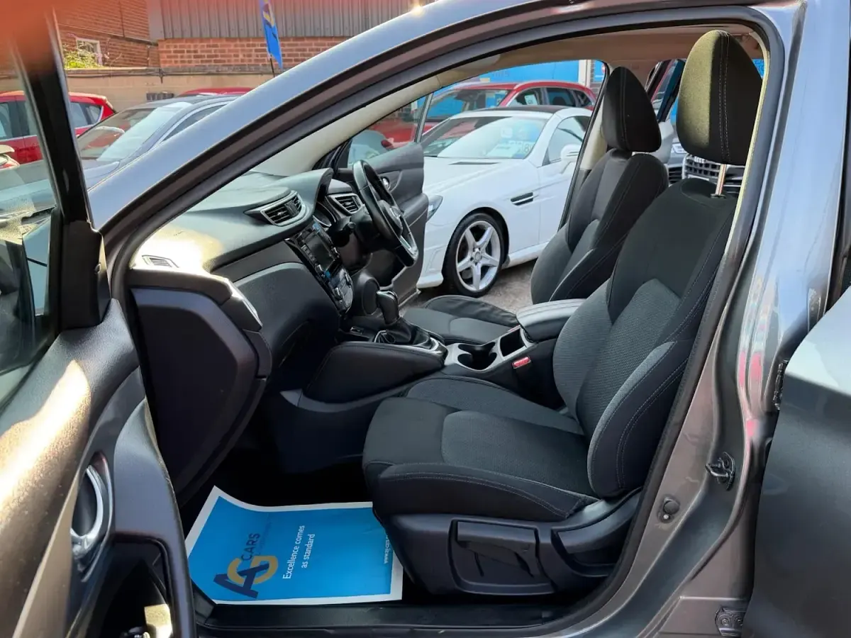 Used Nissan Qashqai N-Connecta 160 HP (117 kW) 2020 Grey SUV