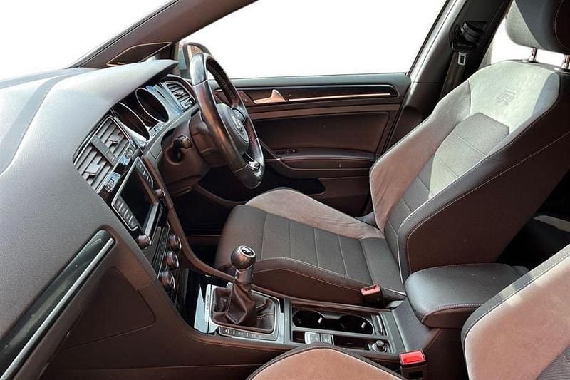 Used VW Golf VII R 300 HP (220 kW) 2016 White Hatchback